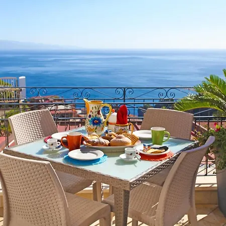 Casa Cloe شقة تاورمينا